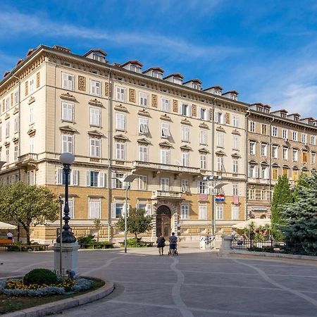 Apartments Art Teatro Rijeka Eksteriør billede