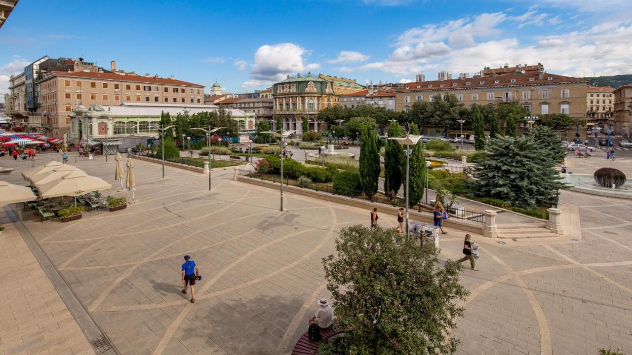 Apartments Art Teatro Rijeka Eksteriør billede